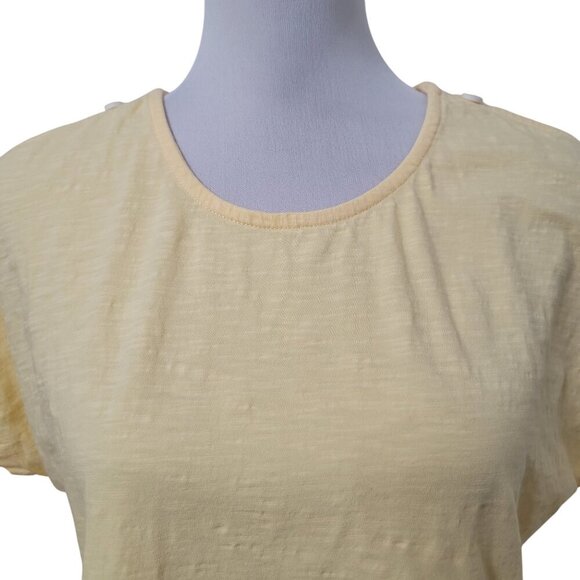 Chico's Size 1 Butter Yellow Slub Cotton Peek a Boo Button Shoulder T Shirt - Picture 2 of 13